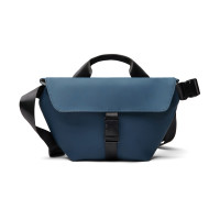 navy blau (± PMS 19-4110 TPG)