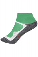 Green (ca. Pantone 142-13C)